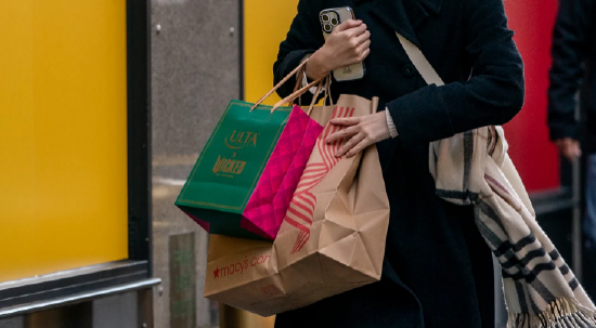 LendingTree警告:特朗普关税或将使假日购物者和卖