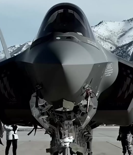 美国防部将洛克希德马丁C-130J飞机合同的价值增